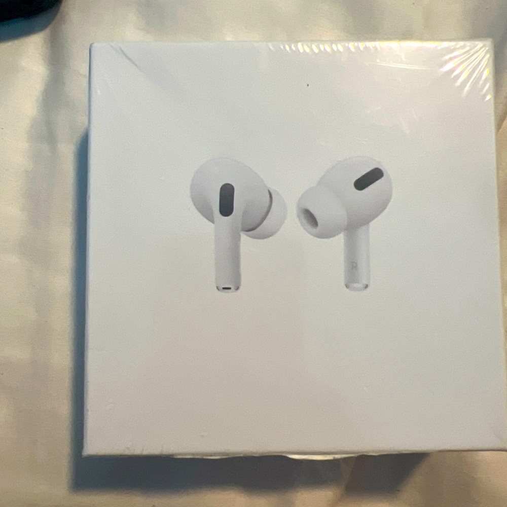 Bluetooth earbuds un branded